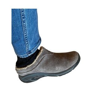 Merrell Clogs - sheepskin lined womens clogs sz 9.5